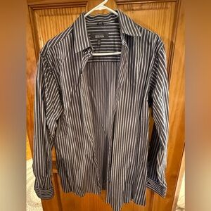 Men’s Kenneth Cole dress shirt
